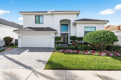 Lake Home For Sale in Boca Raton, Florida