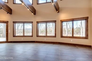 SELLER WILL ENTERTAIN ALL REASONABLE OFFERS. LAKEFRONT LUXURY - photo 46