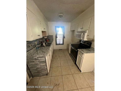 916 E Birch Dr in Gulfport offers the opportunity to create - photo 10
