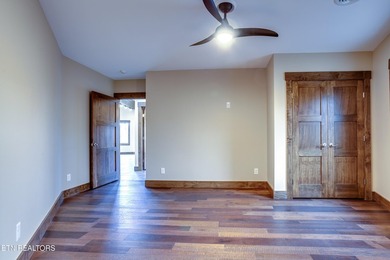 SELLER WILL ENTERTAIN ALL REASONABLE OFFERS. LAKEFRONT LUXURY - photo 55