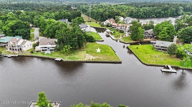 This impressive riverfront lot occupies a large peninsula - photo 1