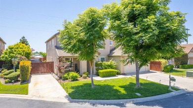 Located on a quiet cul-de-sac in the prestigious Quail Lake - photo 3