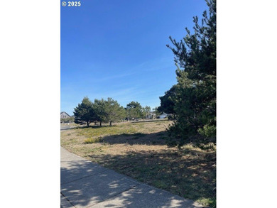 OCEANSIDE LOT Walkway to beach access where you will enjoy the - photo 8