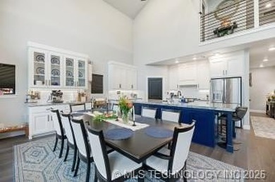 Where Lake Living Meets the Comforts of Home. This beautiful - photo 12