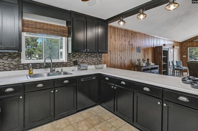 Wow! Here it is, one of the best properties on Lake Wateree is - photo 13