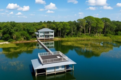 Lake Home For Sale in Lake Placid, Florida