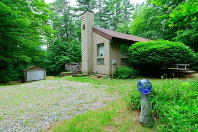 Discover the epitome of lakeside living in this exceptional - photo 2