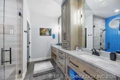 Where Lake Living Meets the Comforts of Home. This beautiful - photo 22