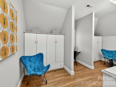 Impressive Ballantyne Country Club home set along the golf - photo 24