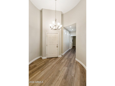 Move right into this beautifully maintained, fully furnished - photo 29