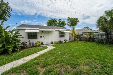 Outstanding Development Opportunity on an Essentially Double Lot - photo 3