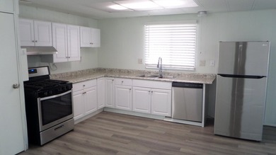Great home for your personalization!! Standard 1440 sq feet - photo 8