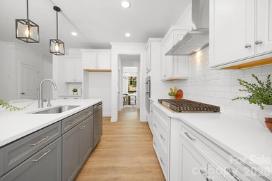 This custom-built luxury home offers over 5,500 square feet of - photo 12