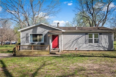 Nestled on 1.27 private acres in the beautiful Beavertown area - photo 2