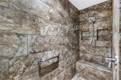 Custom Luxury Home | Gourmet Kitchen Suite | Private Guest Wing - photo 25
