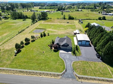 Custom home with something for everyone. As you enter the gated - photo 4