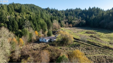 (private lake, pond, creek) Home For Sale in Myrtle Point Oregon