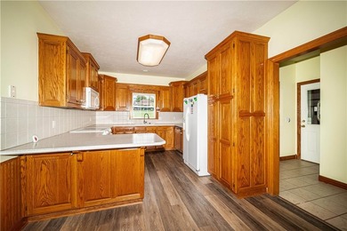 Stunning Home with Ozark Mountain Views - Across from Golf - photo 12