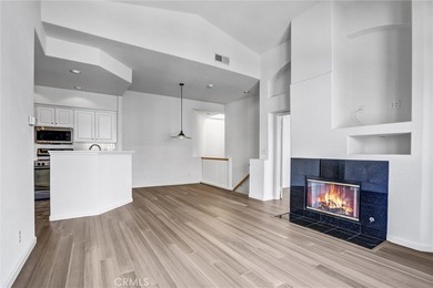 Bright & Modern 2-Bed, 2-Bath townhome in San Diego! Welcome to - photo 12