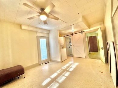 Escape to the peace and privacy of the countryside with this - photo 13
