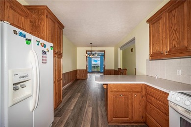 Stunning Home with Ozark Mountain Views - Across from Golf - photo 14