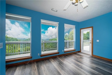 Stunning Home with Ozark Mountain Views - Across from Golf - photo 15