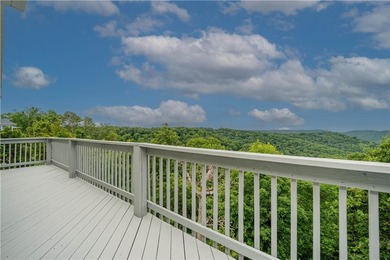 Stunning Home with Ozark Mountain Views - Across from Golf - photo 16