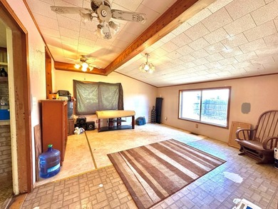 Escape to the peace and privacy of the countryside with this - photo 16