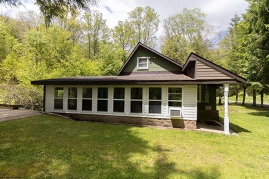 Serene Country Getaway Near Teter Lake. Escape to peace and - photo 17