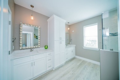 Investment Opportunity with established rental income! Rent - photo 17