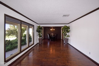 A rare opportunity to own a classic Coronado Country Club estate - photo 18