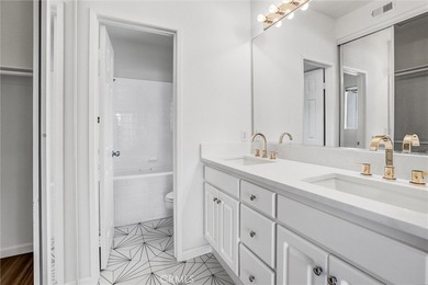 Bright & Modern 2-Bed, 2-Bath townhome in San Diego! Welcome to - photo 20