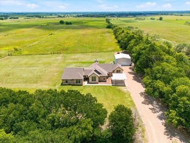 Escape to peaceful country living with this rare ONE STORY - photo 24