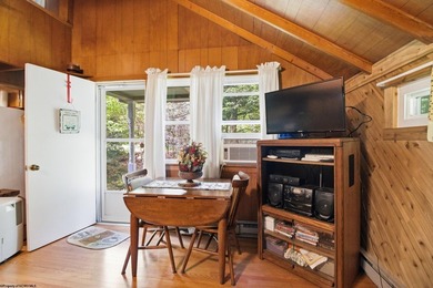 Serene Country Getaway Near Teter Lake. Escape to peace and - photo 25