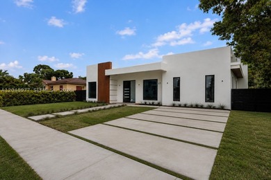 Modern design meets effortless indoor-outdoor living in this - photo 1