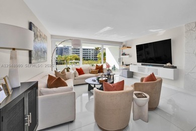 Beautifully remodeled 2-bedroom, 2-bath residence featuring a - photo 6