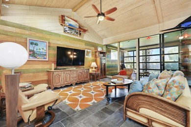 Most uniquely remodeled and decorated condo in the famous - photo 6
