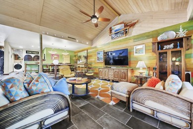 Most uniquely remodeled and decorated condo in the famous - photo 7