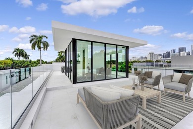 One-Of-A-Kind, 17' above the sea elevation. Experience unmatched - photo 3