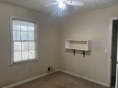 Bring your vision to this true fixer-upper in the established - photo 11