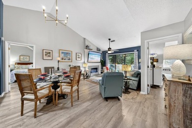 Welcome to your dream coastal retreat in Richmond Park at the - photo 17