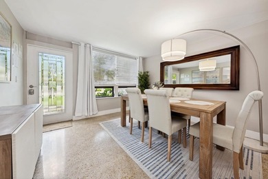 2507 NW 8th Ave - photo 2