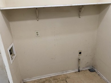Bring your vision to this true fixer-upper in the established - photo 23