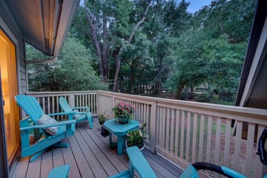 Welcome to your dream coastal retreat in Richmond Park at the - photo 31