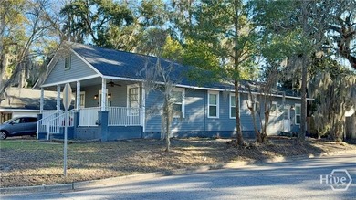 2301 Alaska Street, a beautifully updated and versatile home - photo 3