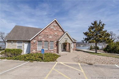 Host the ultimate lake weekend in this stunning ground-floor - photo 46