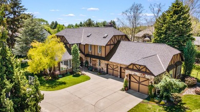 Nestled in the prestigious and highly sought-after Hidden Oaks - photo 2