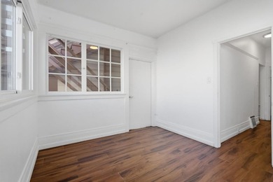 Ideally located near the University of San Francisco and the - photo 5