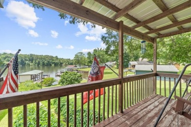 Welcome to your own slice of paradise in the Twin Bridges area! - Lake Home For Sale in Eatonton, Georgia