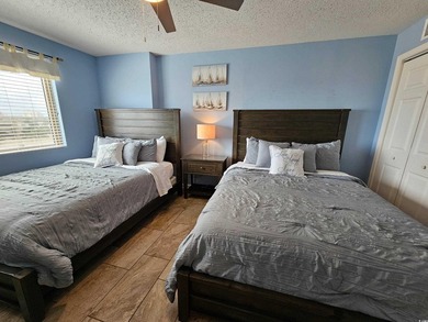 LUXURY ON A LOW FLOOR! This residence was completely remodeled - photo 31